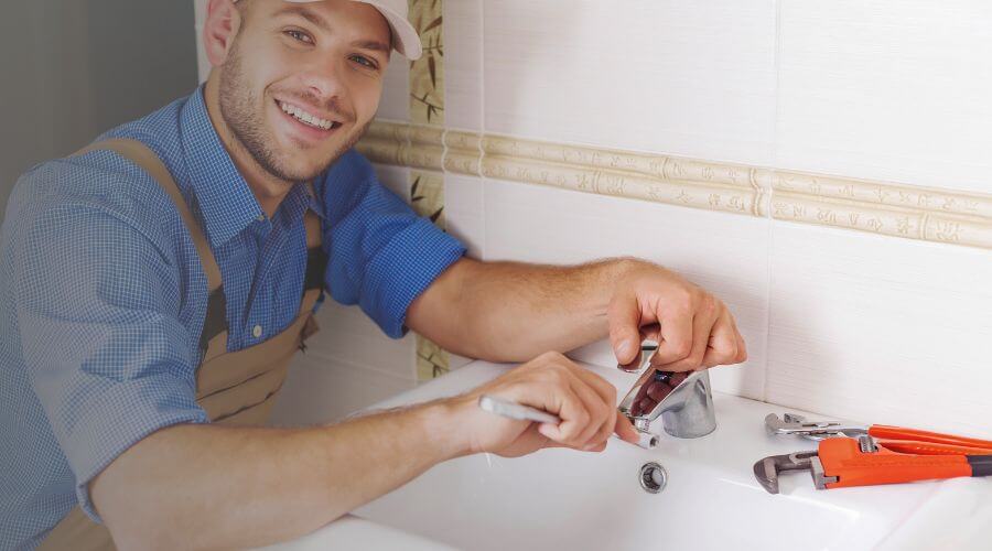 Handle or spout repair in Elmdale, KS